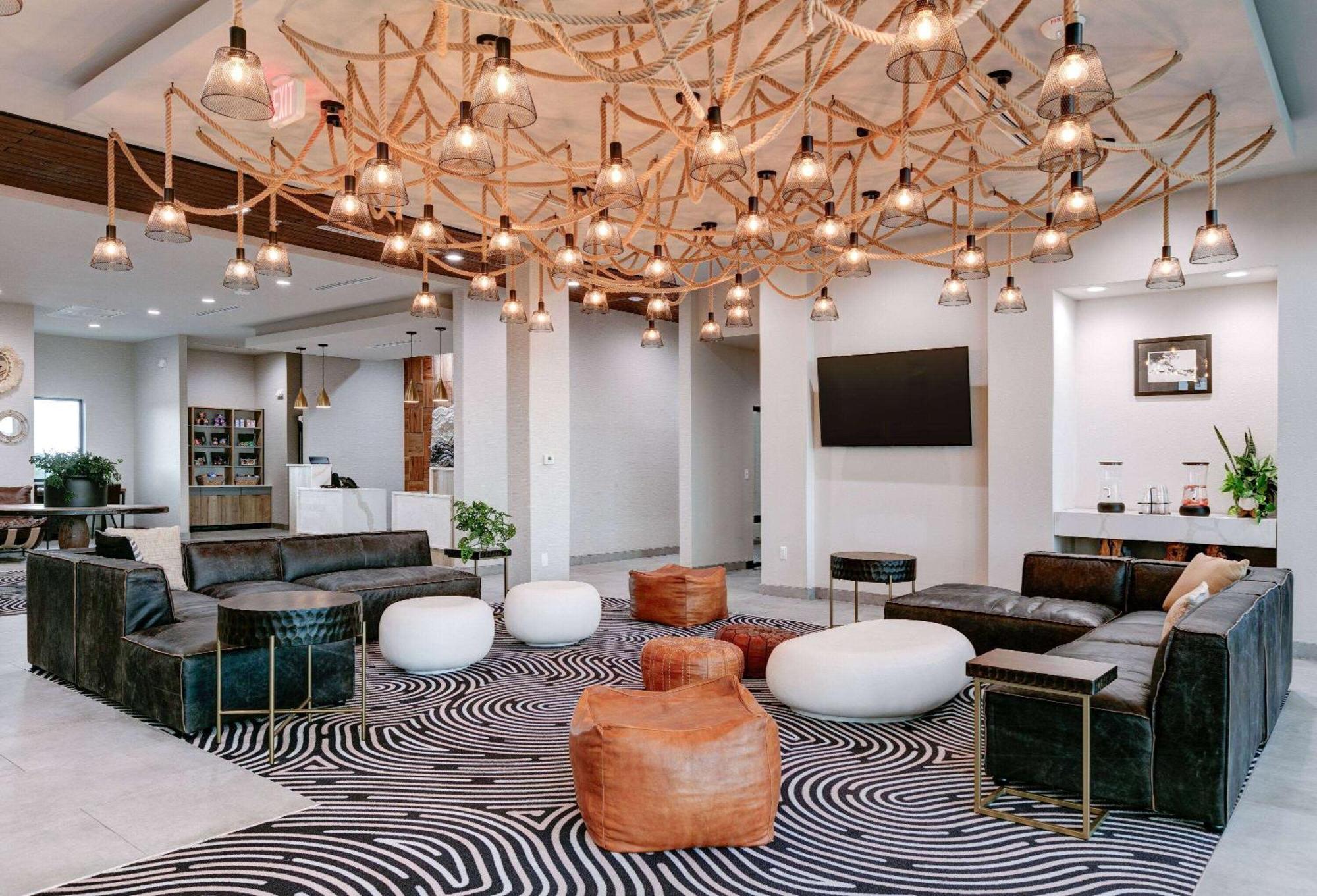 Отель The Elm, A Ramada By Wyndham Little Elm Экстерьер фото